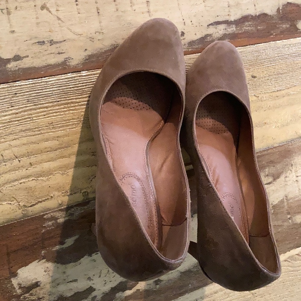 Corso Como Brown Suede Pumps
